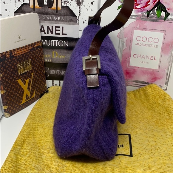 Fendi Baguette - Picture 3 of 13